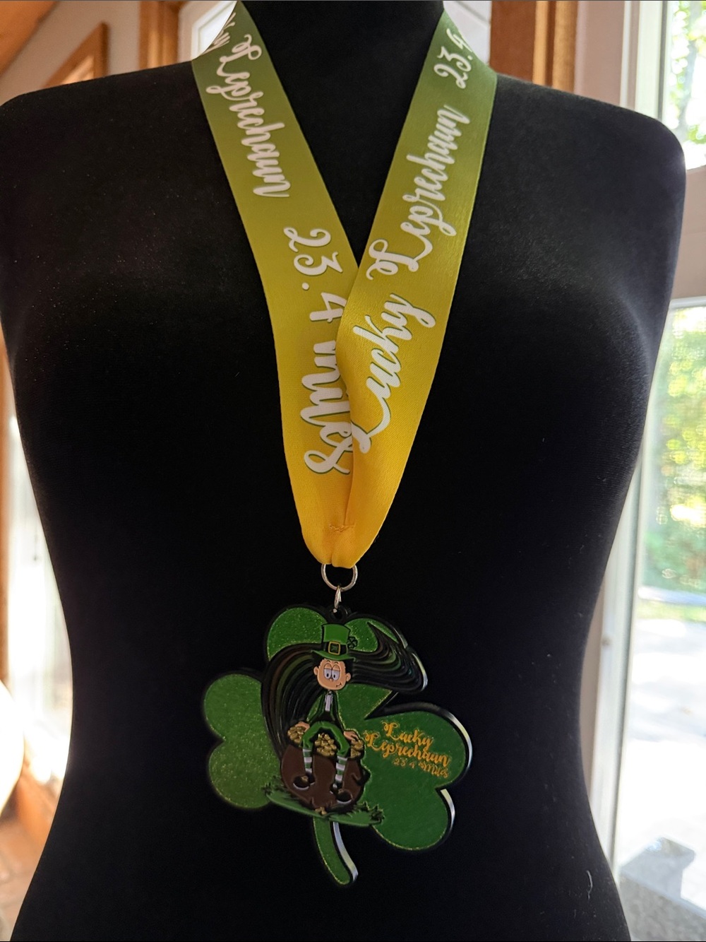Yes fit Lucky Leprechaun Green Shamrock Medal Necklace challenge medal